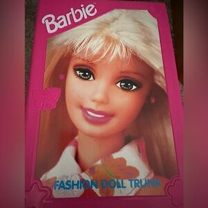 BARBIE DOLL TRUNK W/8 DOLLS & CLOTHING, SHOES & ACCESSORIES, GOOD CONDITIONS!